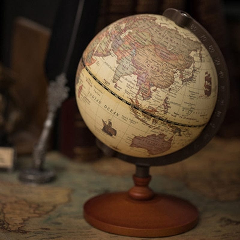 Globe Terrestre en Bois Ancien | EcoWorld Tracker - The Steampunk Emporium