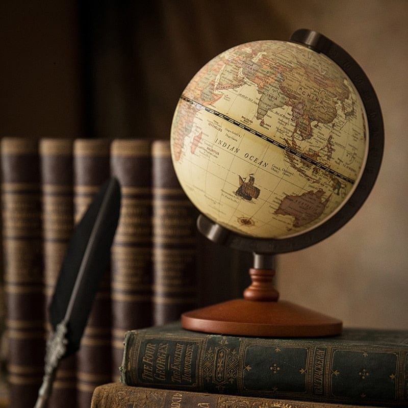 Globe Terrestre en Bois Ancien | EcoWorld Tracker - The Steampunk Emporium